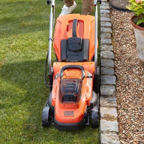 Black & Decker BCMW3318L2 tagliaerba Tagliaerba a spinta Batteria Nero, Arancione