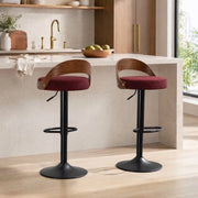 Set 2 sgabelli bar girevoli 360° regolabili in altezza; lino bordeaux; con schienale effetto noce