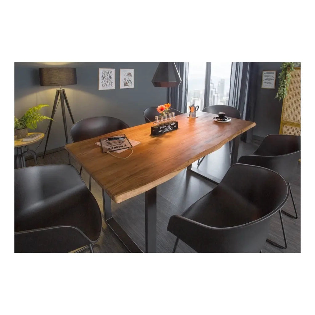Tavolo da pranzo ARKAYA 140 cm – Piano in legno massello di acacia verniciato e gambe a U in metallo nero – Stile industriale