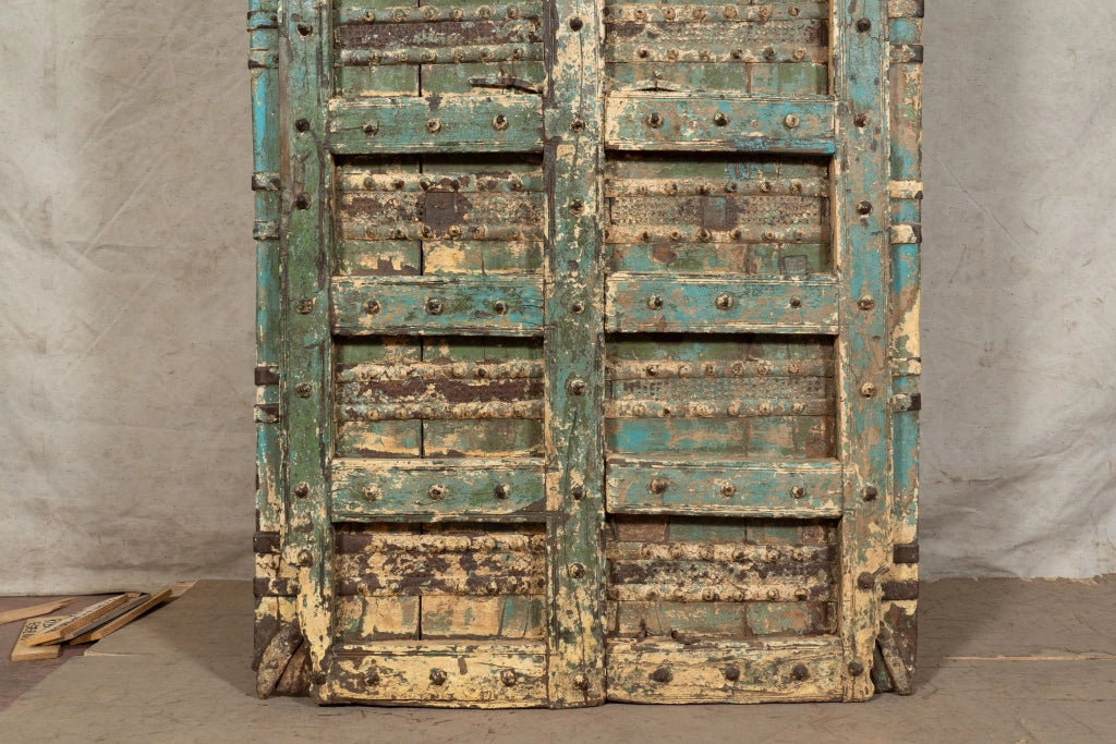 Biscottini Porta portone in legno massello e ferro da interno o da esterno vecchia e antica medievale scorrevole