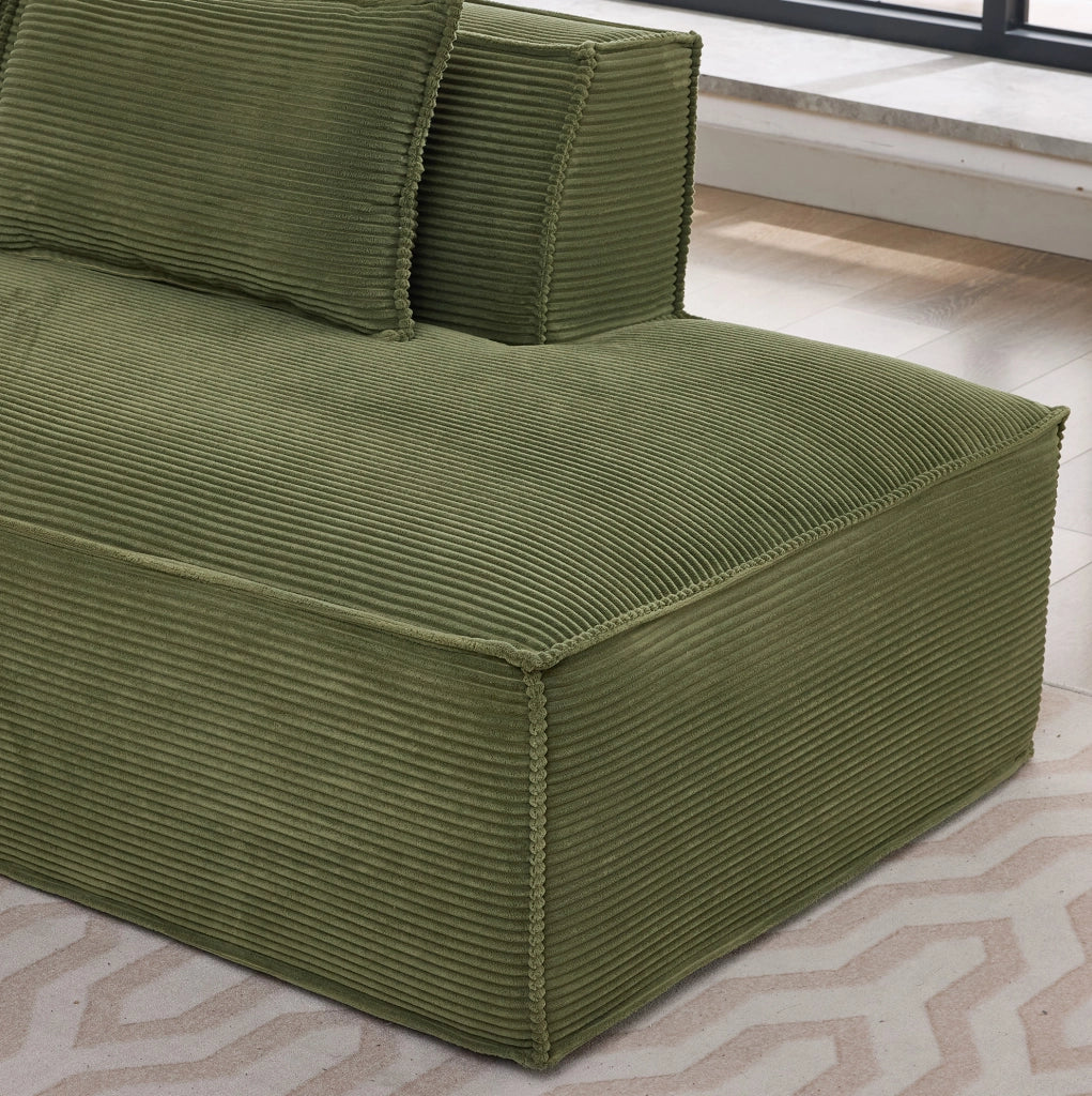 Divano 235 cm verde in poliestere imbottito; seduta elastica