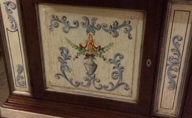 Vetrina 2 porte arte povera legno dipinto/bassano 145x48x212 - Mobili 2G