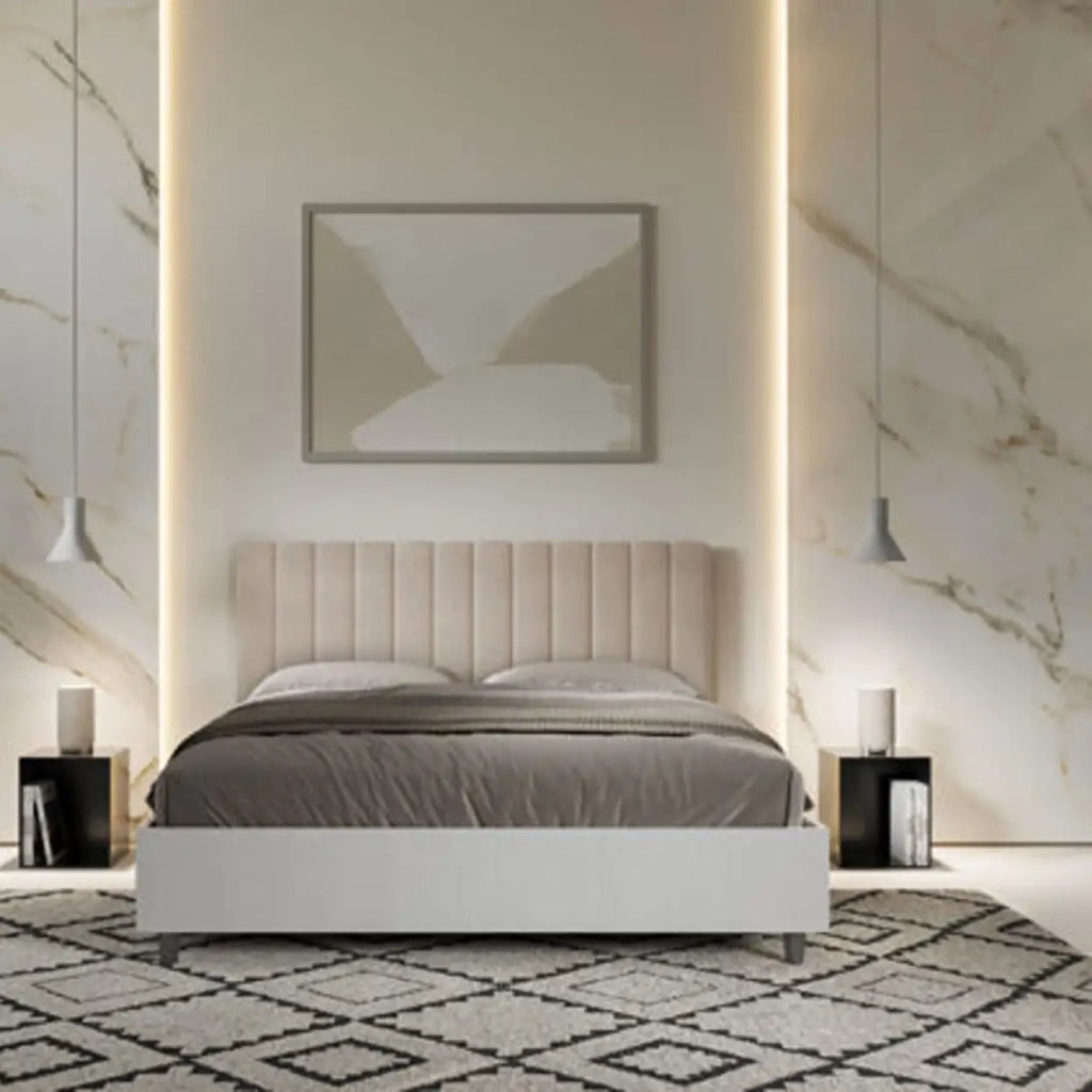 Letto matrimoniale con rete 160x190 bianco frassino testata microfibra sabbia Kaia