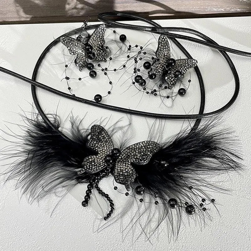 Collana e orecchini fatti a mano con farfalla nera, diamanti e perle, regalo di Natale o compleanno.