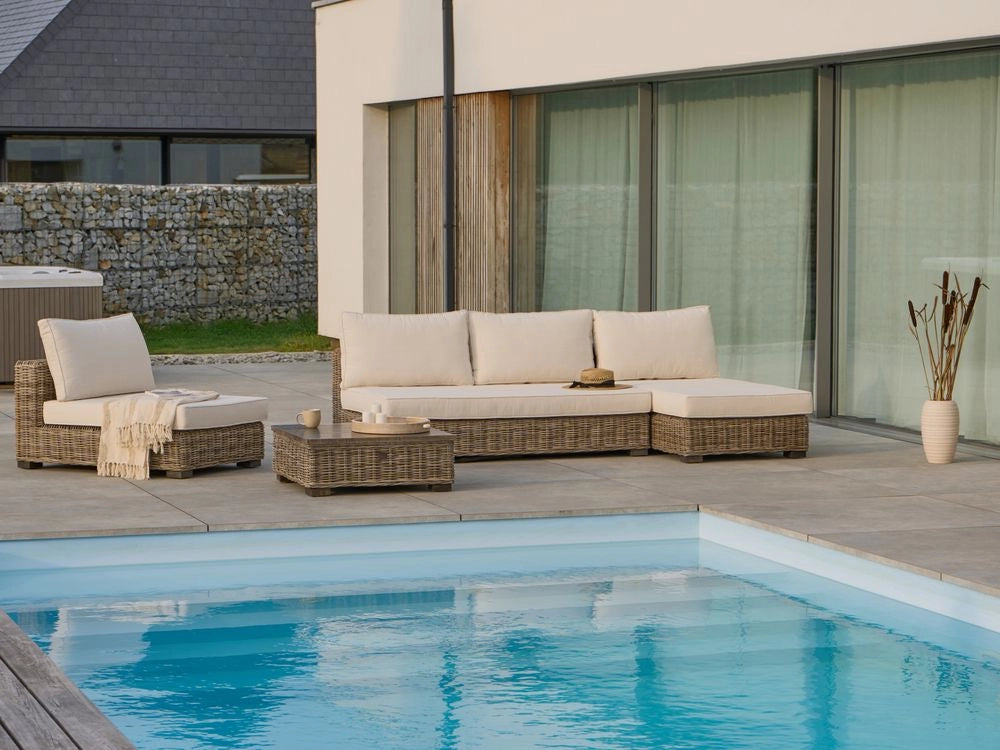 Set di conversazione da giardino grigio in rattan naturale divano da esterno con tavolino sinistro