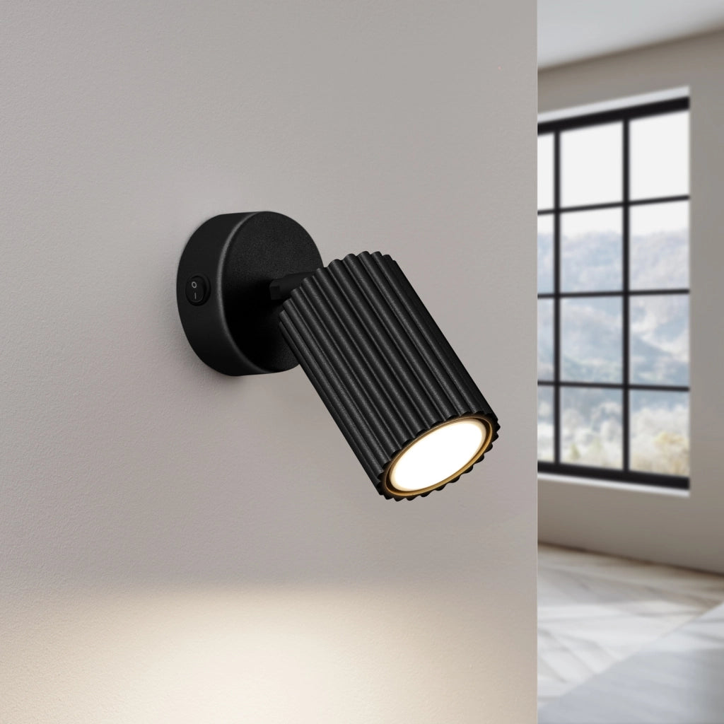 Applique moderna nera orientabile GU10 con interruttore GRAVIO