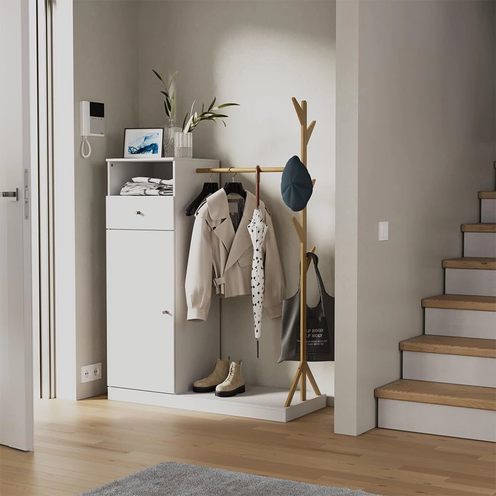 Armadio Liria, Bianco/bambù, 100 x 145 cm con cassetto, con ripiano per scarpe e ganci appendiabiti aperti