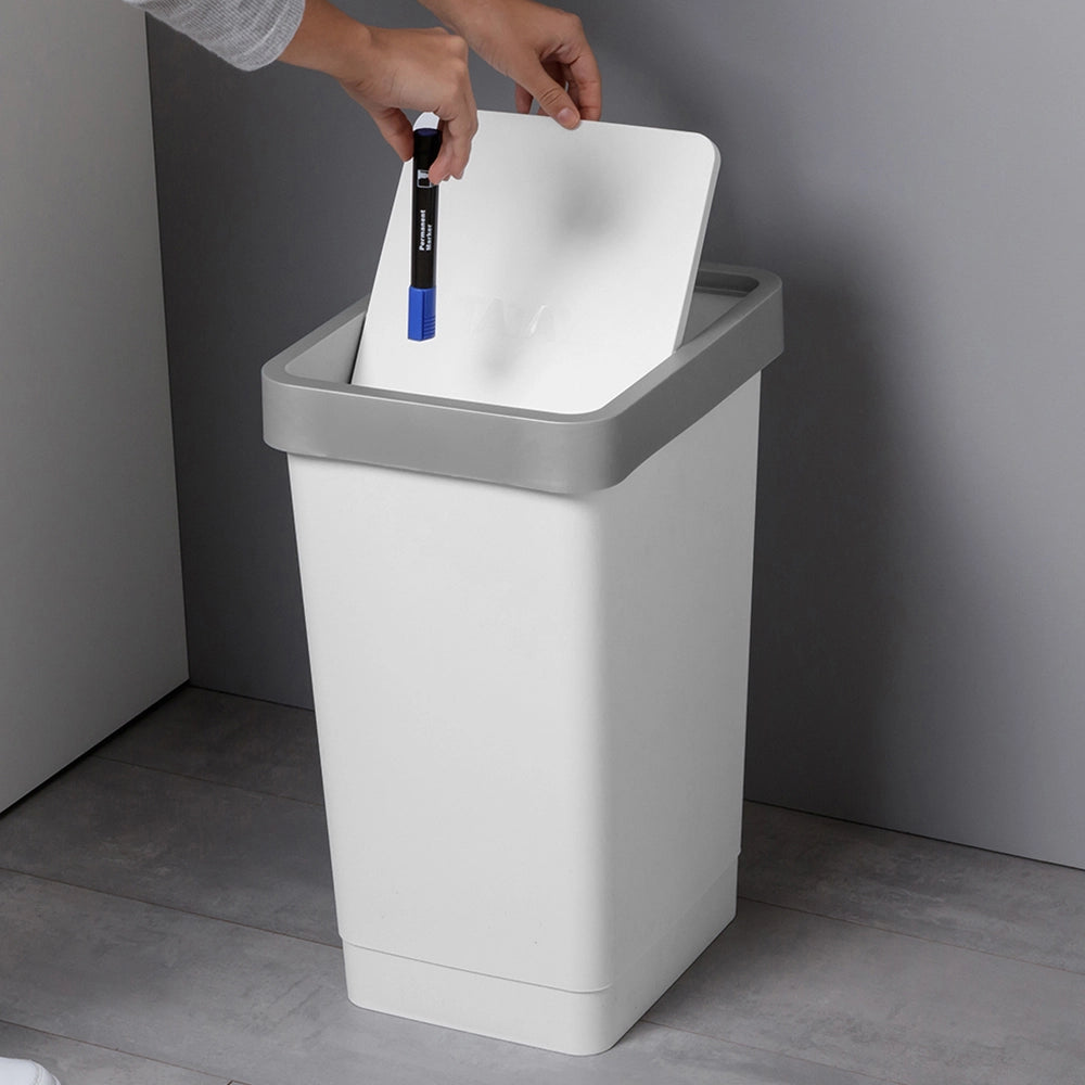 Pattumiera in plastica bianco 25 litri con coperchio grigio basculante