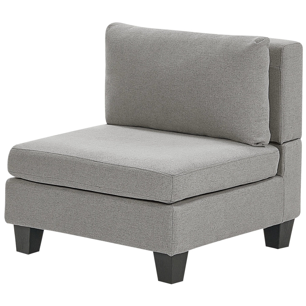 Divano componibile 4 posti imbottito in tessuto grigio chiaro con gambe nere schienale imbottito lato sinistro con pouf stile moderno