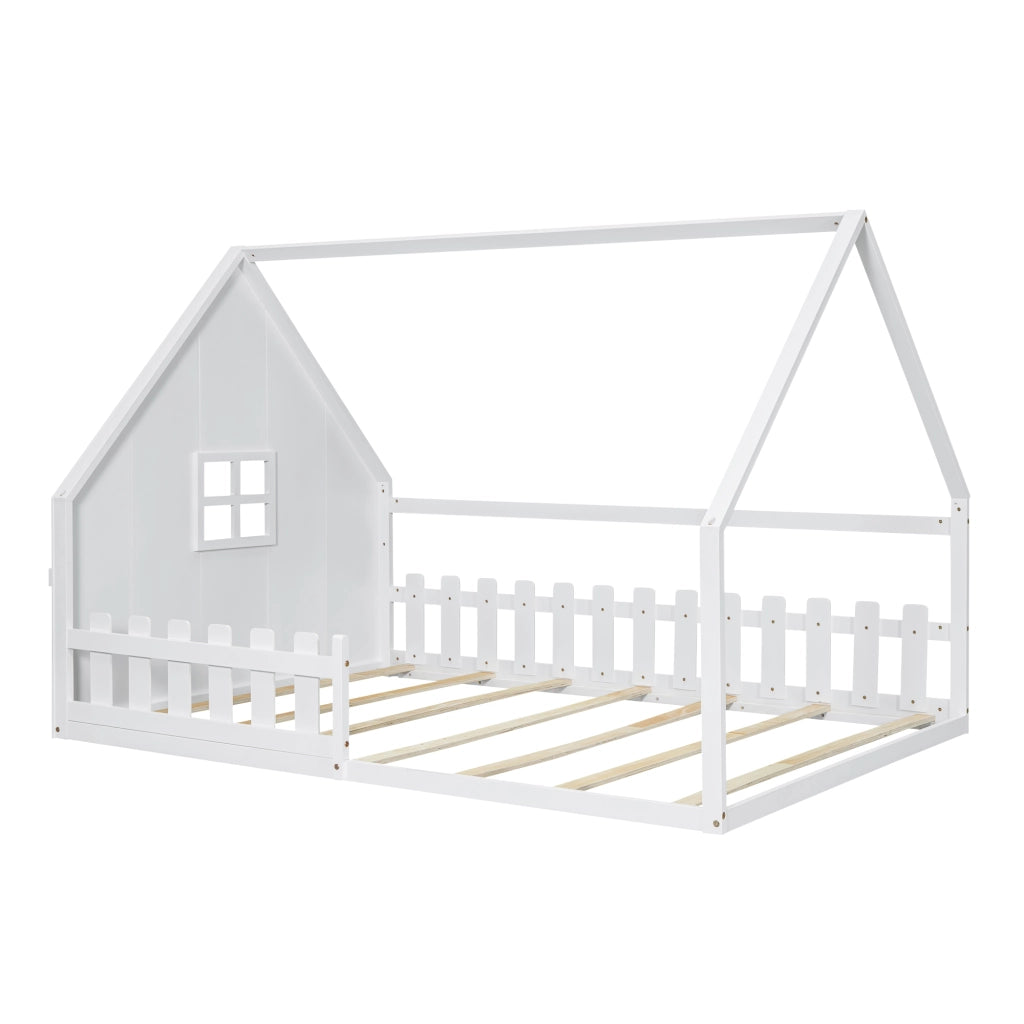 Letto per bambini con tetto a casetta; recinzione e doghe; pino e MDF; bianco; 140x200 cm; senza materasso