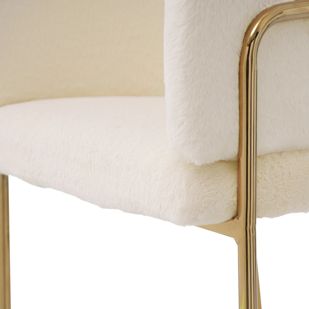 Sedia relax con design leggero di lusso in pelliccia sintetica bianca