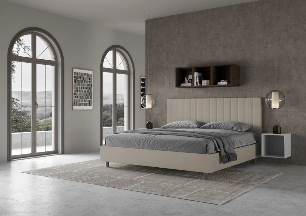 Letto Matrimoniale King Size 180x200 cm con Rete Imbottito in Similpelle Agueda Tortora