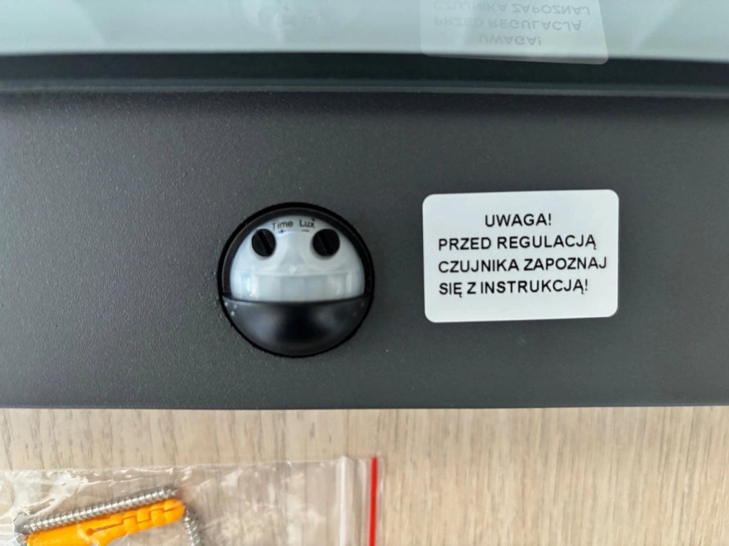 Applique esterna SU-MA Ren LED 27W sensore IP65 grigio