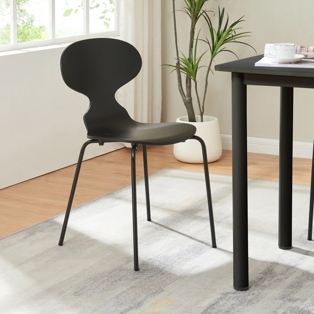 Set Kil di 4 Sedie Impilabili da Sala Pranzo - Nero [en.casa]