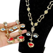 Set vintage con collana lunga e orecchini a forma di labbra rosse