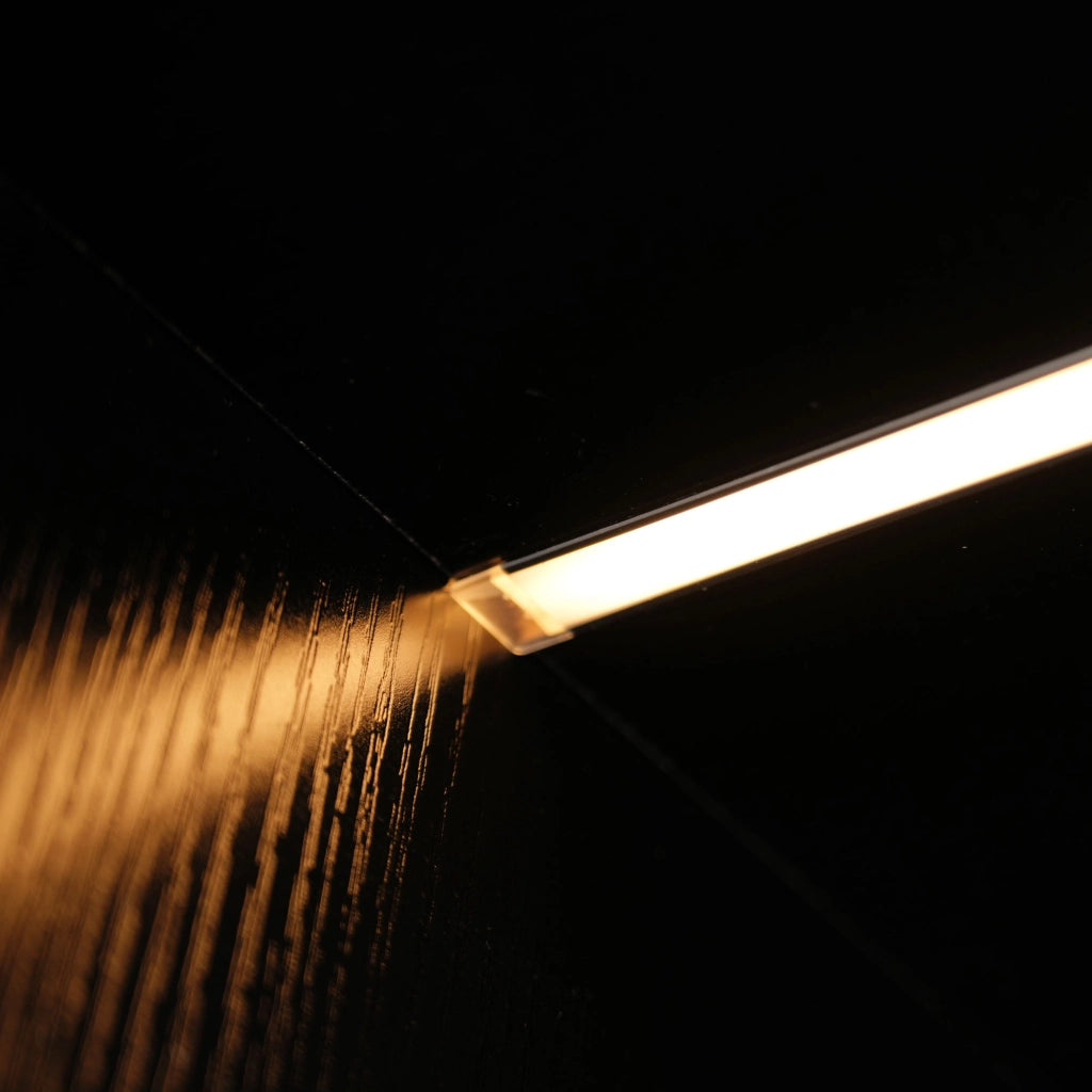 Vetrina ad Angolo con 2 Ante e LED; Stile Moderno; per Soggiorno; in MDF e Vetro Temperato; 62??35??160 cm; Nero