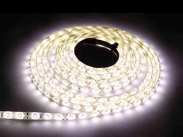 Striscia LED 5m 48W 3000K bianco caldo IP65 Eko-Light EKPL1825