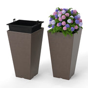 Vasi da fiori auto-irriganti da 57 cm con secchio interno rimovibile e fori di drenaggio, Set di 2 vasi quadrati ed esterno per casa Marrone-Fioriere