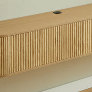 Mobile porta TV sospeso con 2 ante, passacavi e angoli arrotondati, in truciolare e MDF, naturale, 140 × 32 × 30 cm