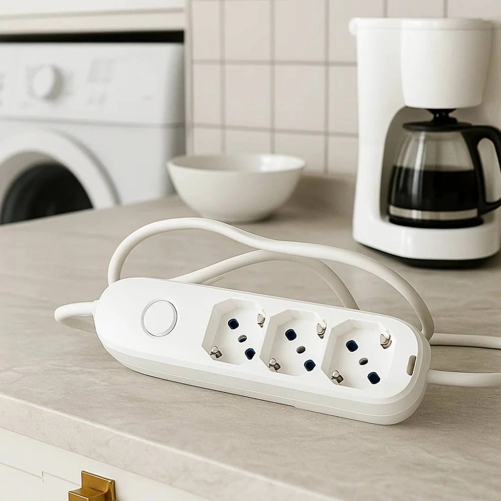 Ecova 30101x multipresa 3 prese universali con interruttore e cavo 1,5 metri bianco