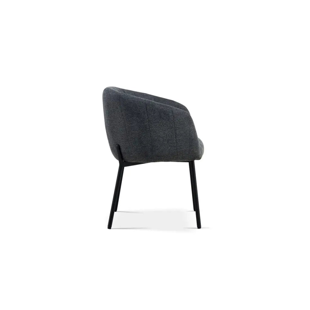 Sedia SEVILLE in tessuto grigio scuro, dimensioni H79 x L57 x P62, ideale per la tua cucina o sala da pranzo.