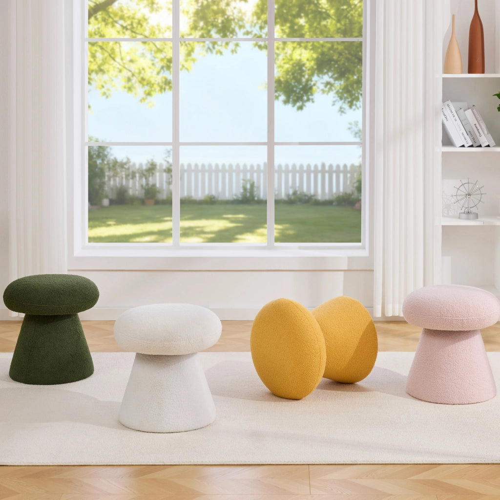 Pouf girevole a 360° imbottito in tessuto teddy bianco