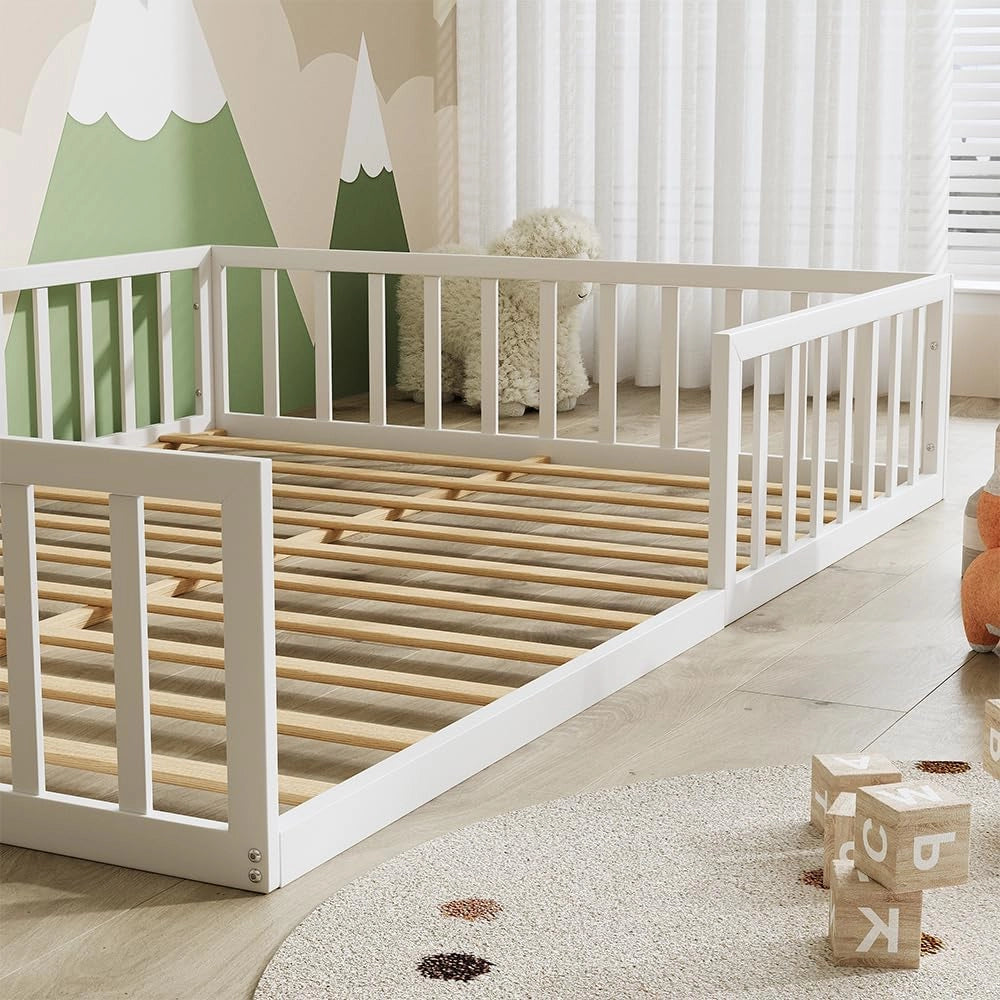 Letto a pavimento Minno 140x200, letto bambini in metallo, letto Montessori con protezione anticaduta, bassa altezza d’ingresso, bianco