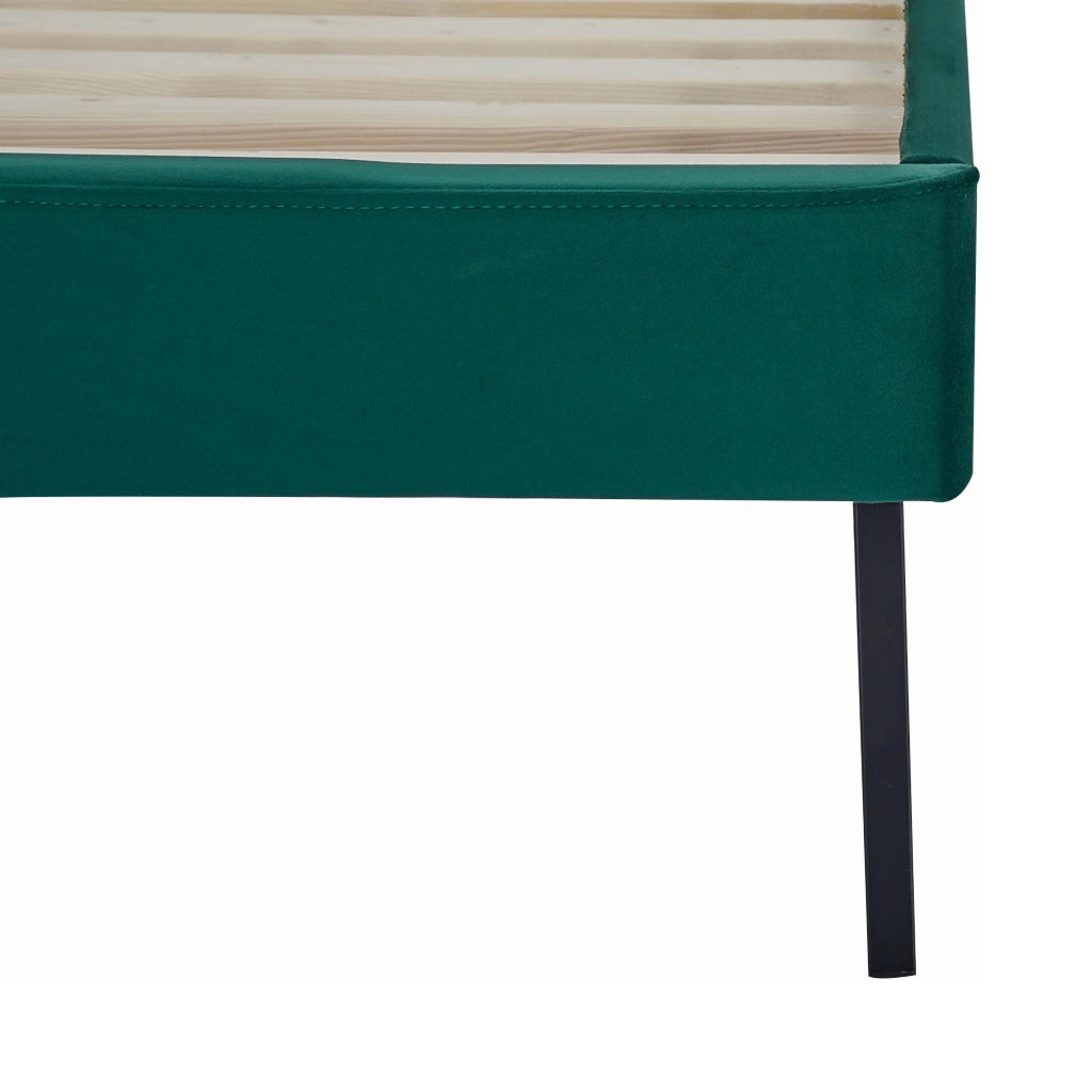 Letto Francese Porvoo con Testiera e Materasso 140x200 cm Rivestimento in Velluto - Verde Scuro [en.casa]
