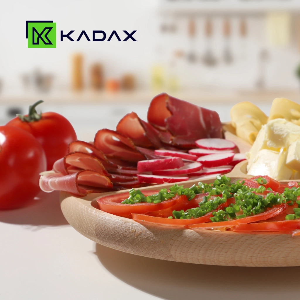 Vassoio girevole KADAX per servire snack, antipasti e formaggi, con 4 scomparti.