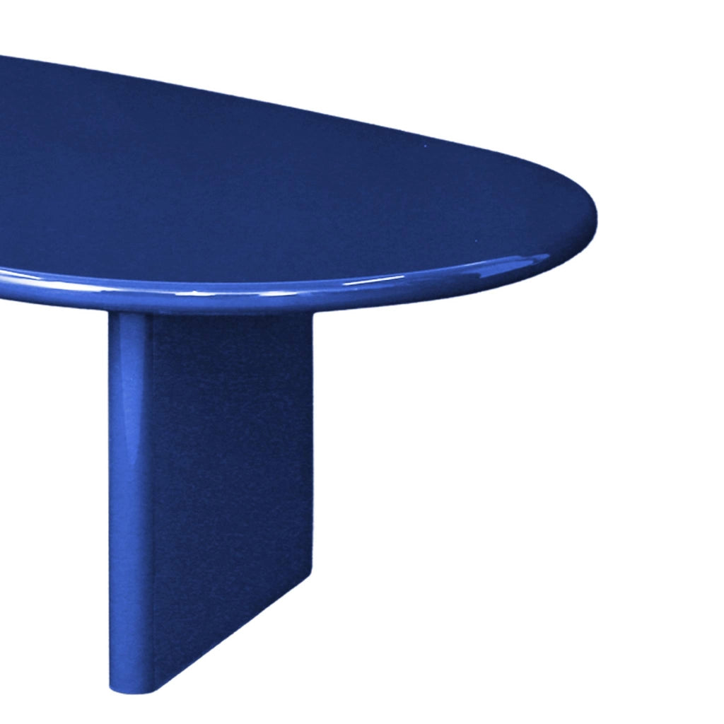 Tavolino basso ovale finitura lucida, blu