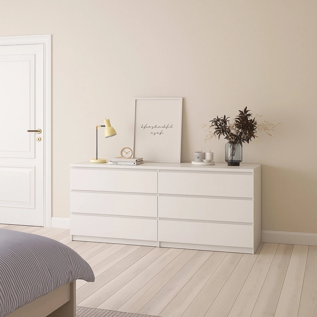 Credenza Joyce, Buffet da soggiorno, Madia da salotto, Dispensa da cucina, 154x50 h68 cm, Bianco lucido