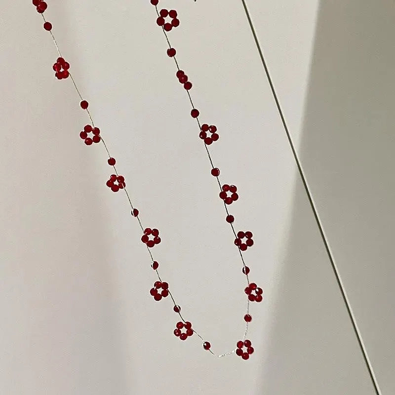 Collana fatta a mano con perline di cristallo rosso, regalo di Natale o di compleanno.