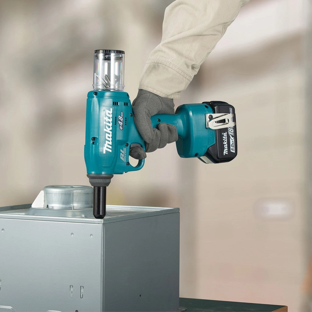 RIVETTATRICE A BATTERIA 18V MAKITA PER RIVETTI DA 4,8mm DRV150ZJ