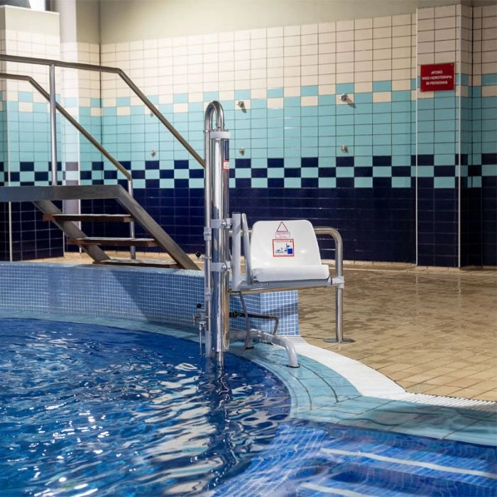 Sollevatore per piscina METALU B-2 fisso smontabile