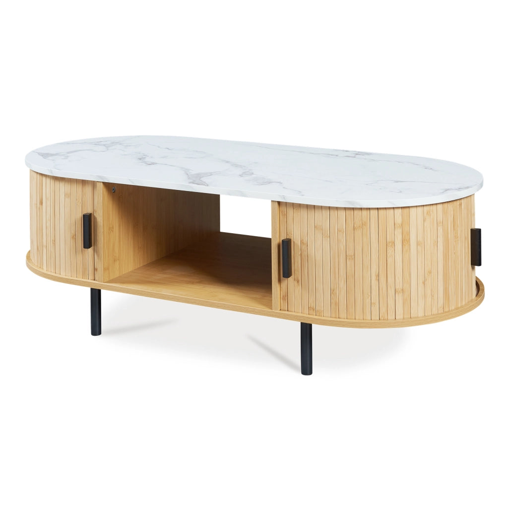 Tavolino Tvedestrand da Salotto con 2 Ante Scorrevoli in Bambù 120 x 55 x 40 cm - Effetto Marmo Bianco / Naturale [en.casa]