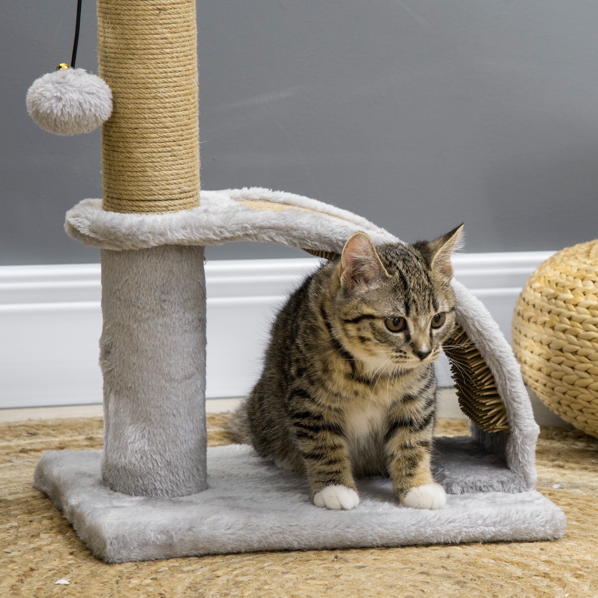 Tiragraffi per Gatti Albero con Arco Massaggiatore 34x24x43 cm in Iuta e Peluche Grigio