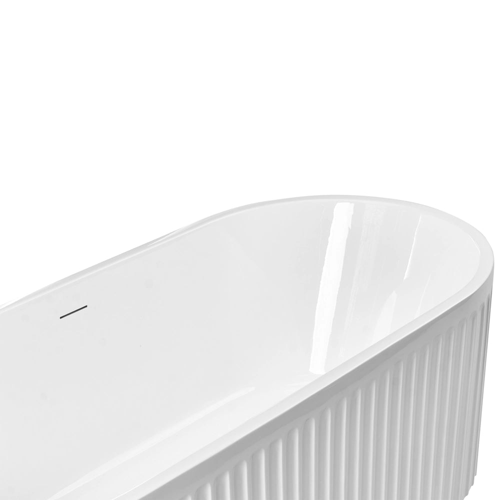 Vasca da bagno ovale moderna indipendente 170 x 80 cm Acrilico Finitura scanalata Bagno Bianco opaco