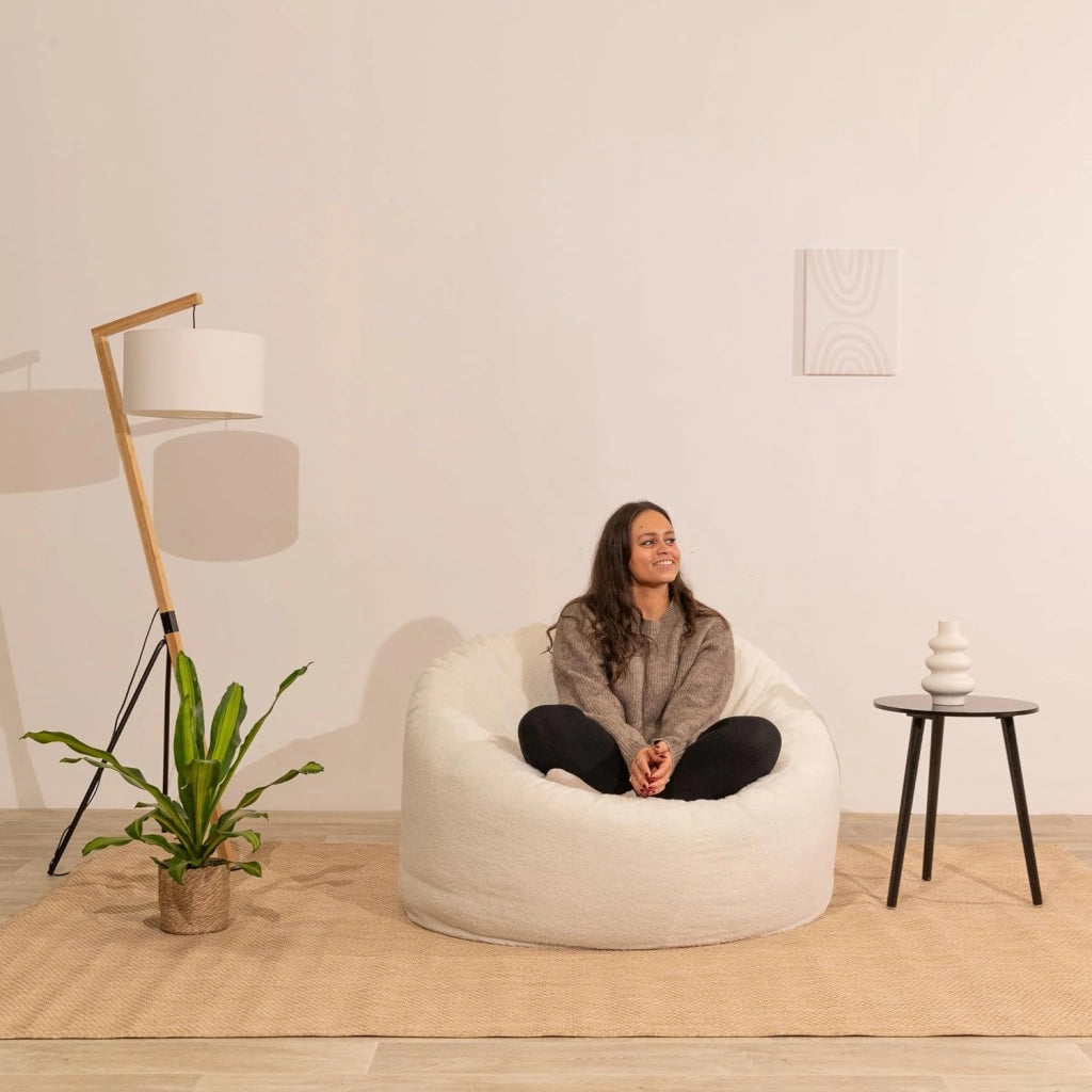 Pouf Poltrona a Sacco - Imbottitura in Schiuma Confortevole - Tessuto Sherpa Morbido - Ottimo Supporto per la Schiena - Pouf Divano Gigante (100 cm, Bianco)