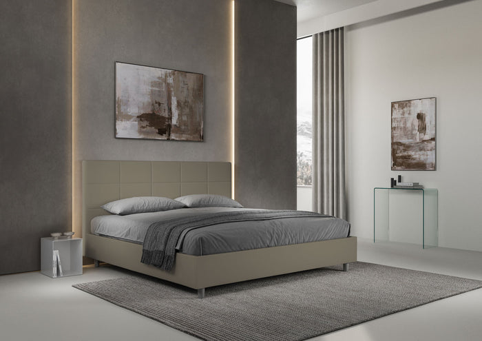 Letto Matrimoniale King Size 200x210 cm Senza Rete Imbottito in Similpelle Mika Cappuccino