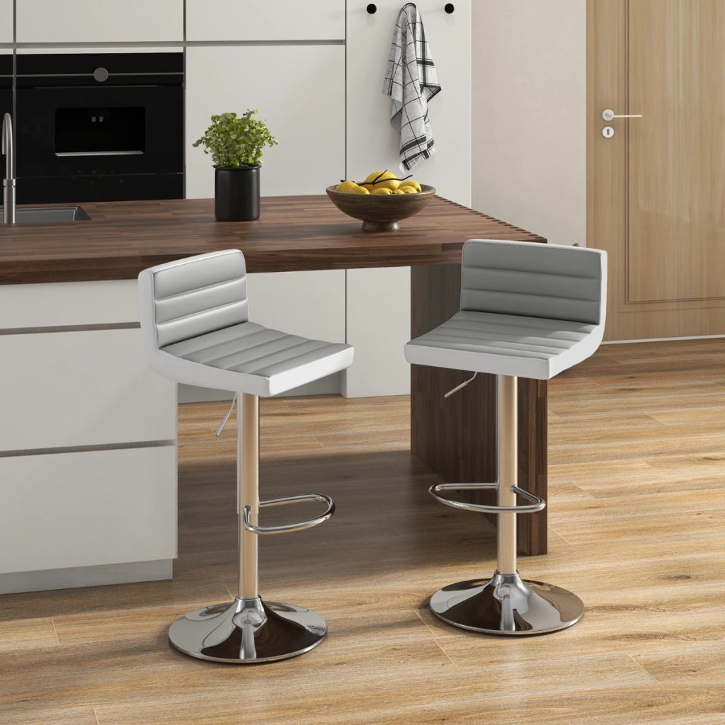 Set di 2 sgabelli da bar con base in metallo antiscivolo e poggiapiedi, Sedie girevoli regolabili in pelle PU Grigio e bianco-Sgabelli da bar