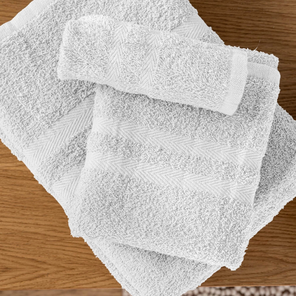 Set Asciugamani Bagno 6 Pezzi in Spugna di Cotone 400 g/m², 2 Teli 70x140 cm, 2 Asciugamani 50x90 cm e 2 Ospiti 30x50 cm, Morbidi e Assorbenti Bianco