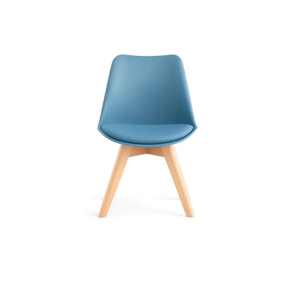 Set di 4 sedie da pranzo imbottite in polipropilene azzurro Lola con struttura in legno facili da pulire | Duzzle