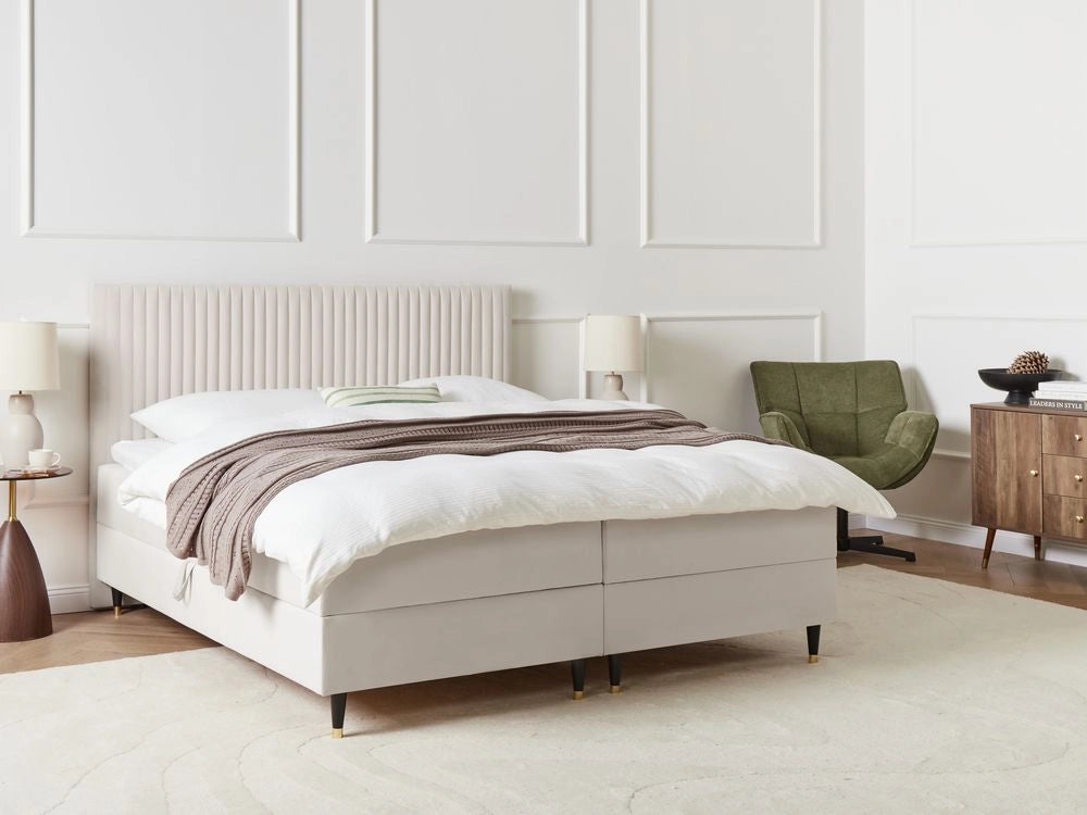 Letto Tessuto Tortora 160 x 200 cm Imbottito Struttura Con Testiera Trapuntata E Materasso