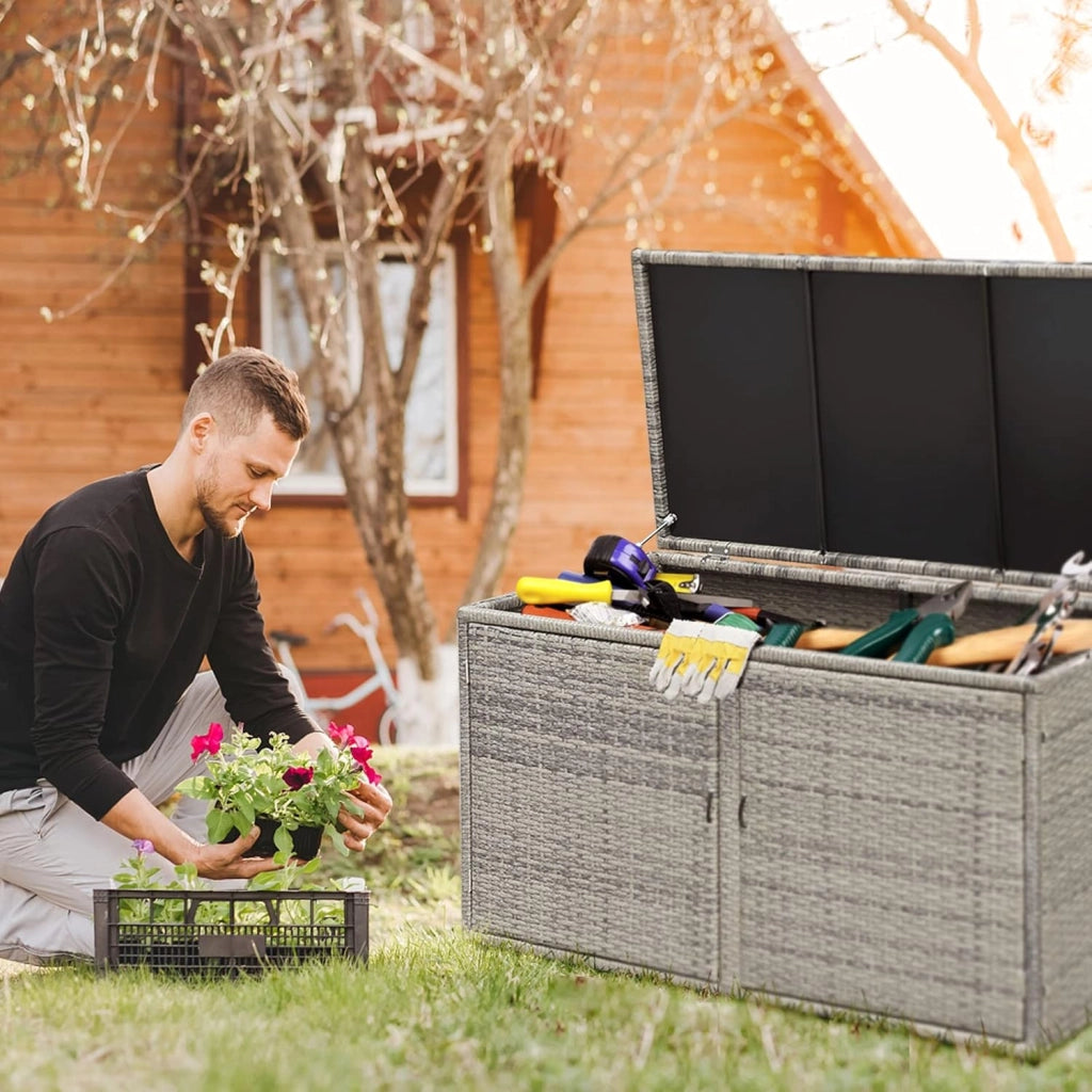 Baule Contenitore da 335L, con Coperchio e 2 Ripiani, Contenitore da Giardino con Telaio in Acciaio, Box per Conservazione di Attrezzi Giocattoli Accessori (Grigio)