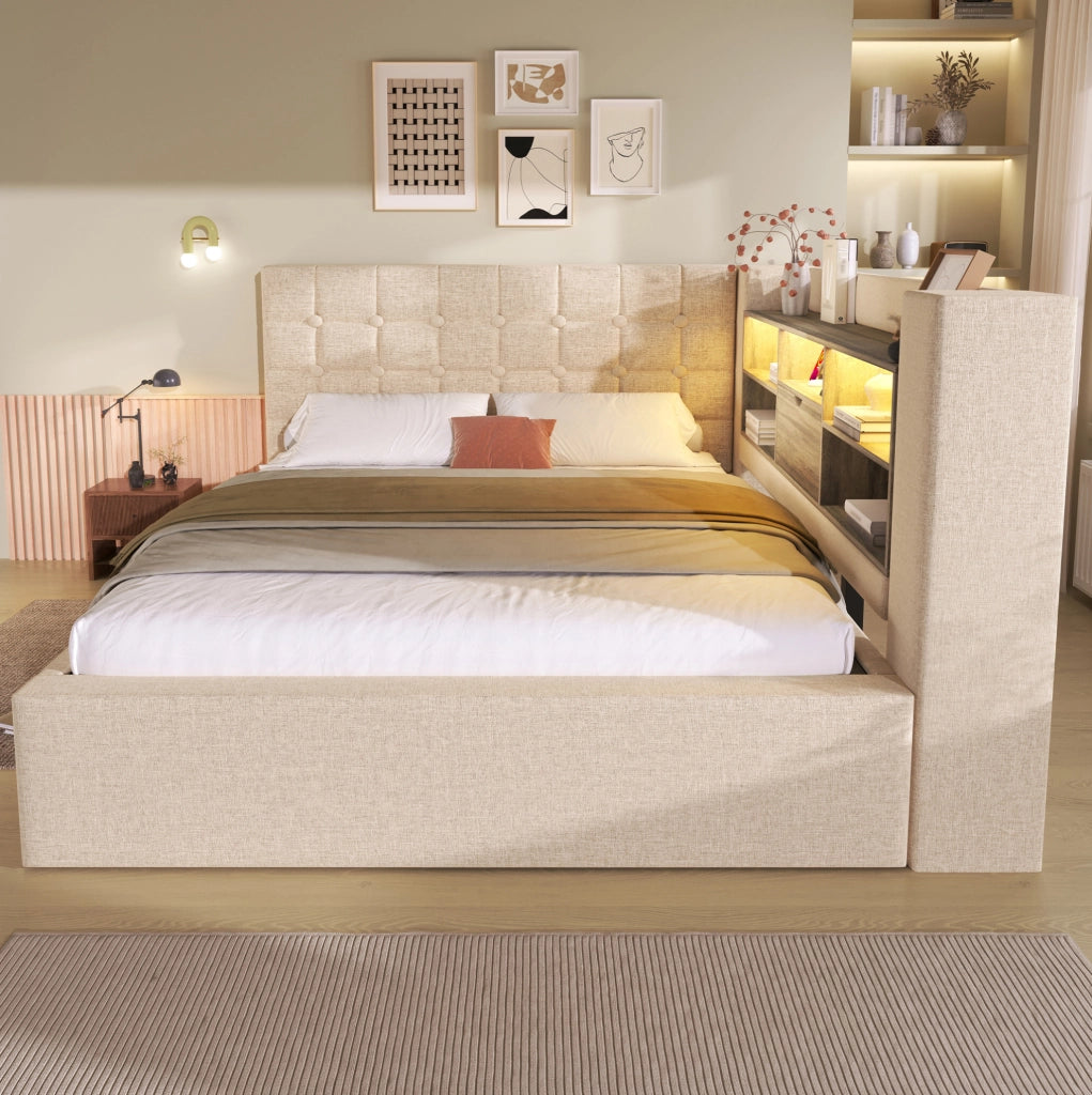 Letto matrimoniale 140x200 cm con LED; contenitore idraulico; testiera L in lino beige con materasso