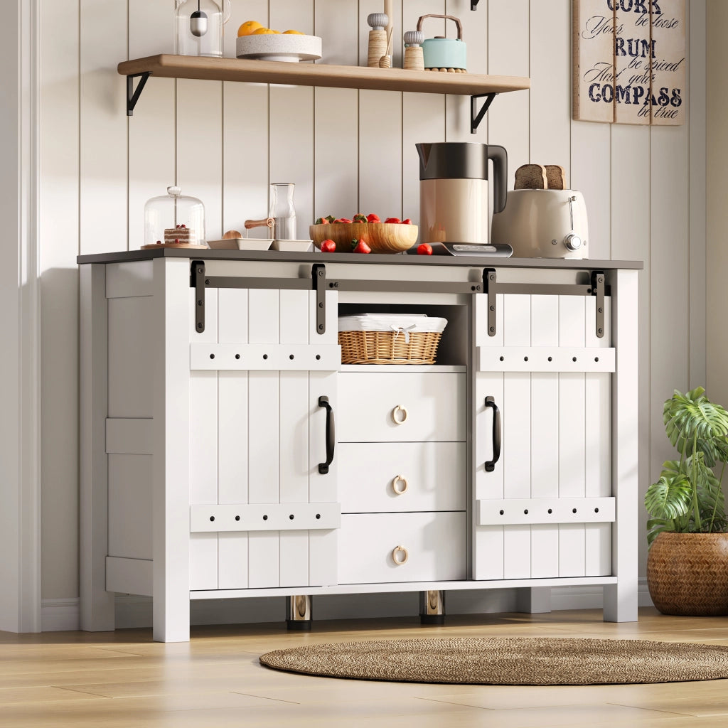 Credenza Sideboard da 120 cm con 2 porte scorrevoli e 3 cassetti, bianca, in MDF, stile rustico moderno