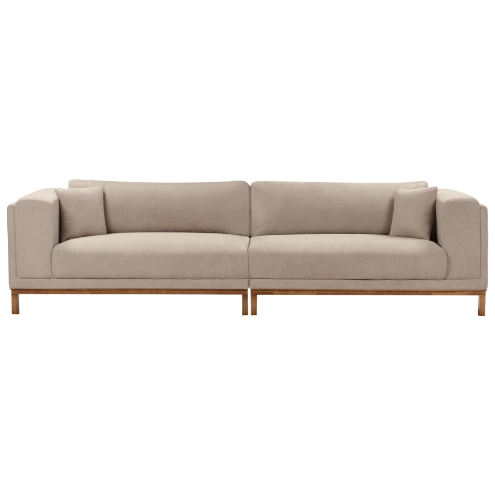 Divano moderno in tessuto tortora 4 posti con gambe in legno stile moderno