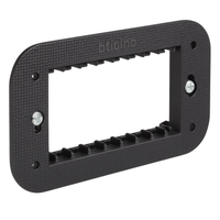 Bticino living now supporto con valva di protezione per placche modulari *** numero posti 4 moduli, confezione 1