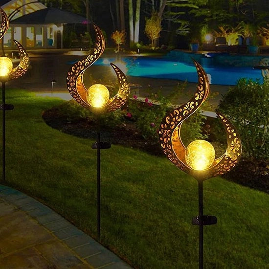 Lampada solare esterna 2 pezzi fori metallici led-stabili decorativi supporti di candela per giardino su energia solare IP65 decorazione per giardino per terrazza e sentieri.