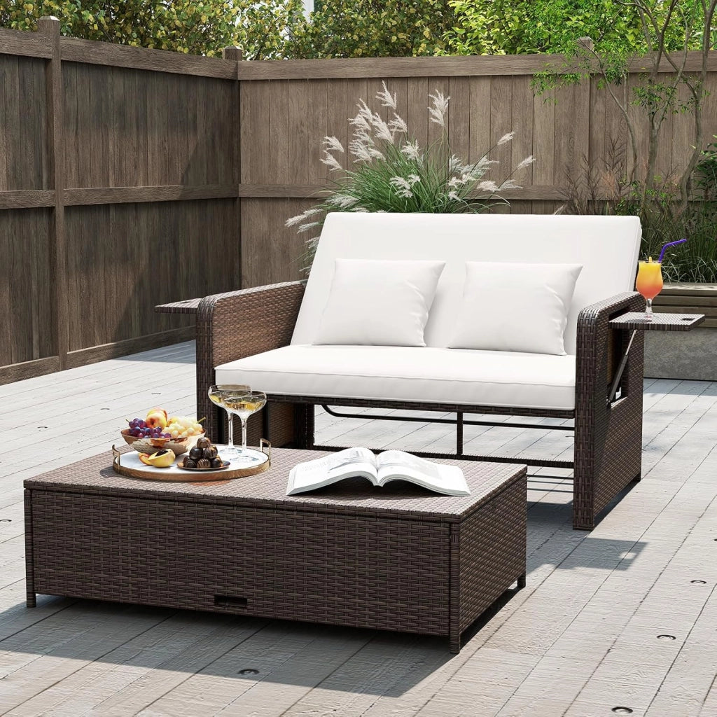 Lettino Prendisole in Rattan, Set 2 Pezzi con Divanetto & Pouf Contenitore, Schienale Regolabile a 4 Livelli e Tavolini Laterali Pieghevoli, Sdraio Doppia per Giardino e Piscina (Bianco)
